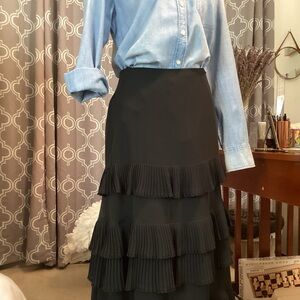 Express Midi Skirt